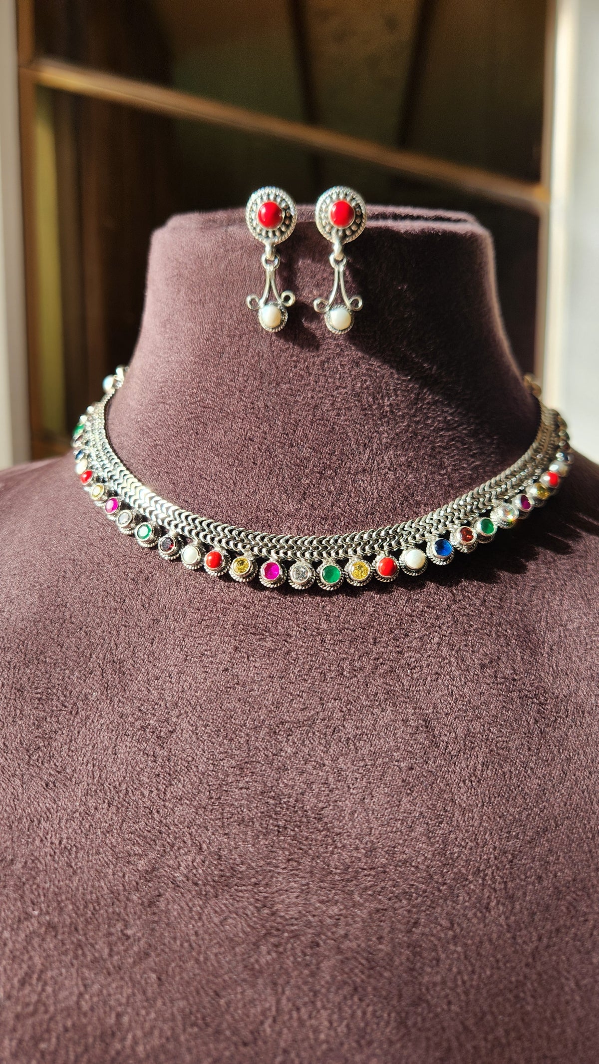Navratan Neckline