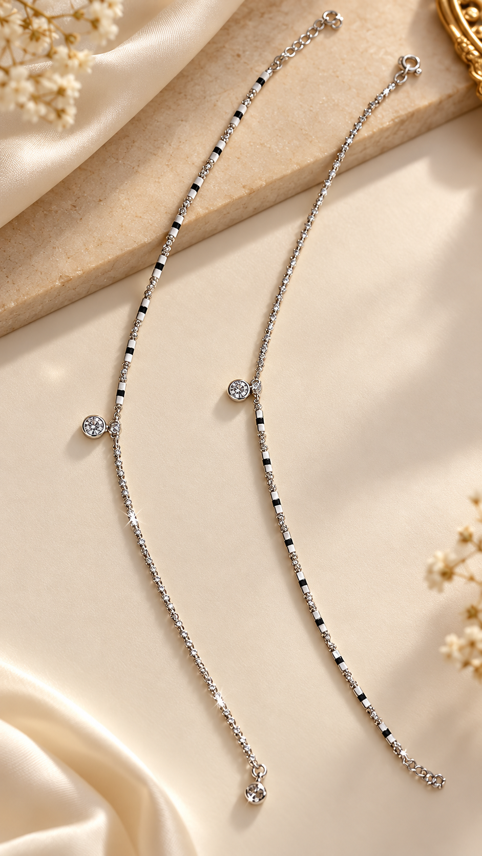 Noir Crystal Silver Payal