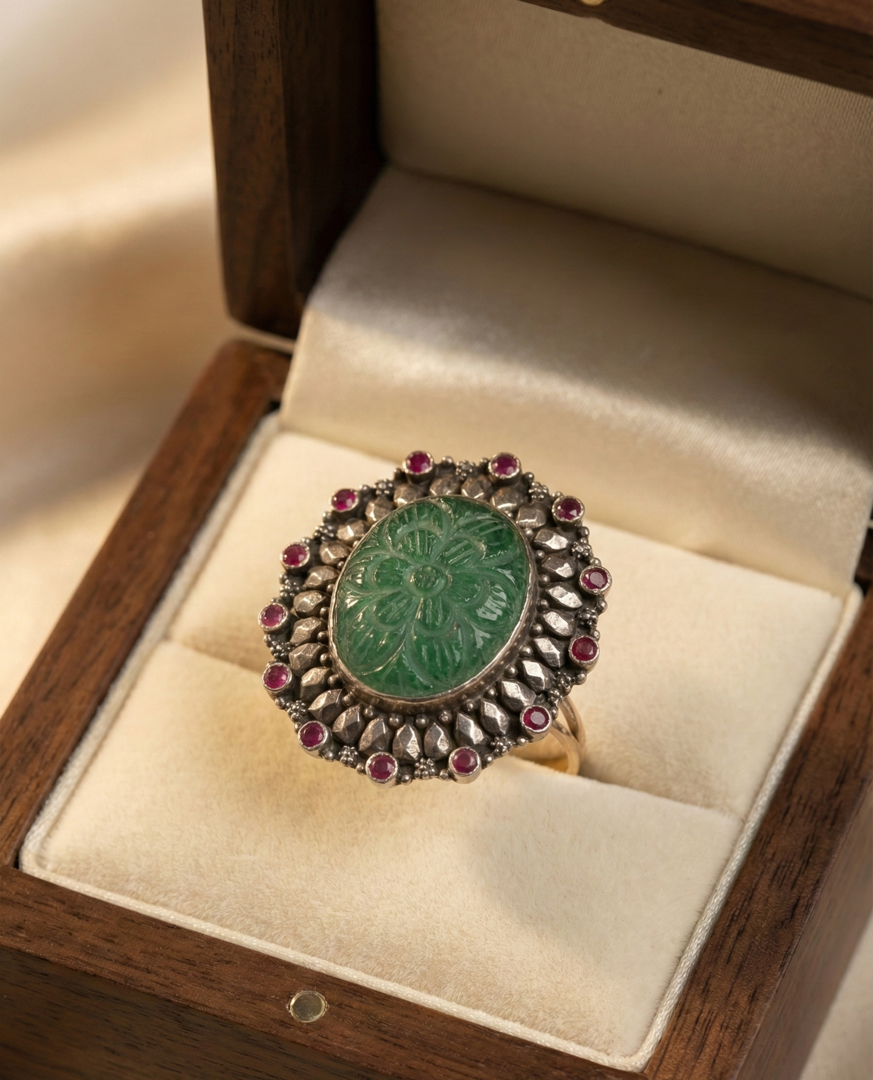 Antique Silver Radiance_1