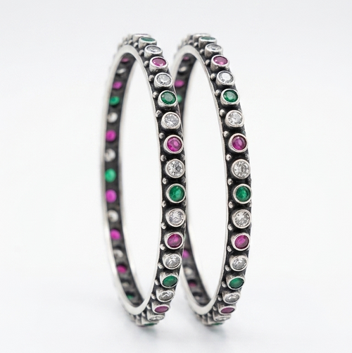 Bezel Set Symmetry Stack