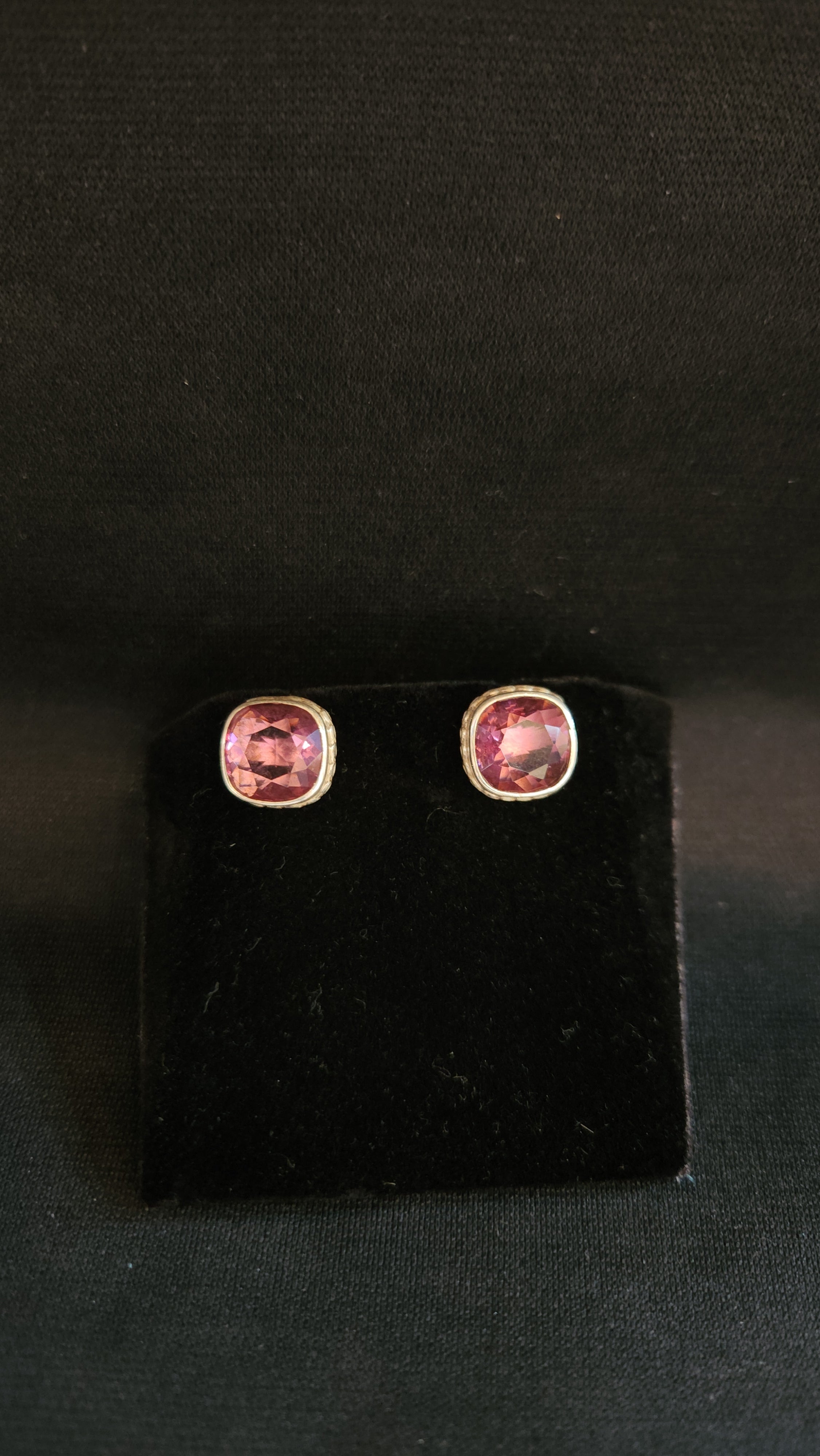 The Cushion Studs in Rose