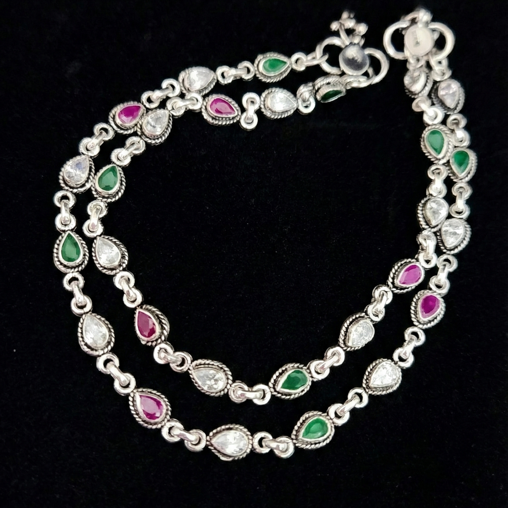 Elegant Silver Pajeb