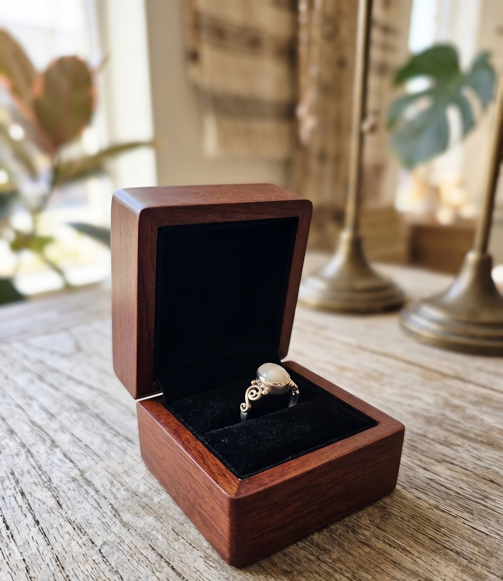 Moonstone Vintage Ring