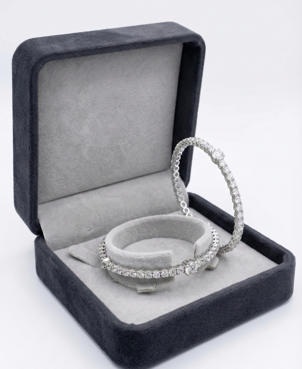 Round Cut Crystal Bangle Set_2