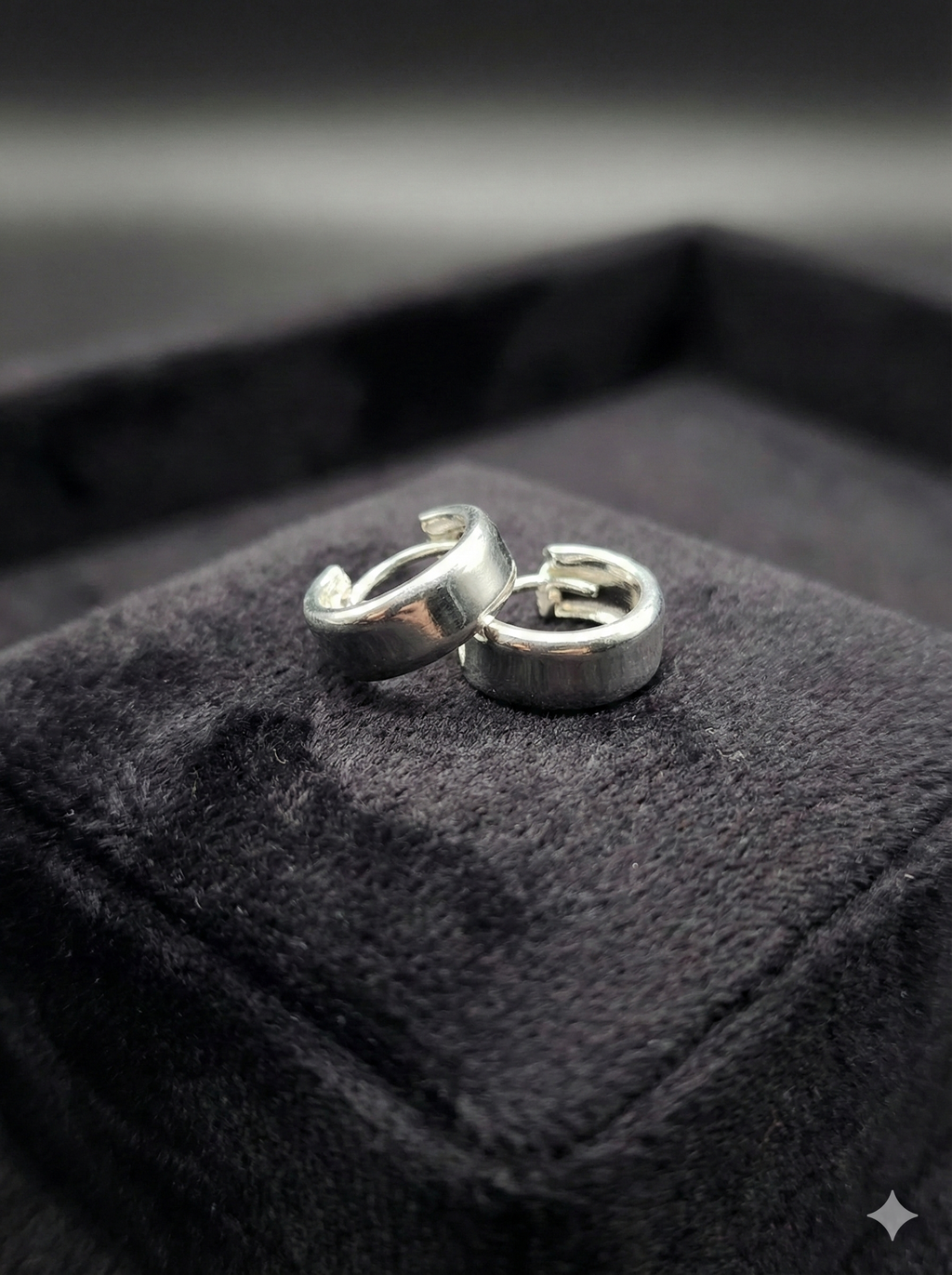 Silver Loops_1