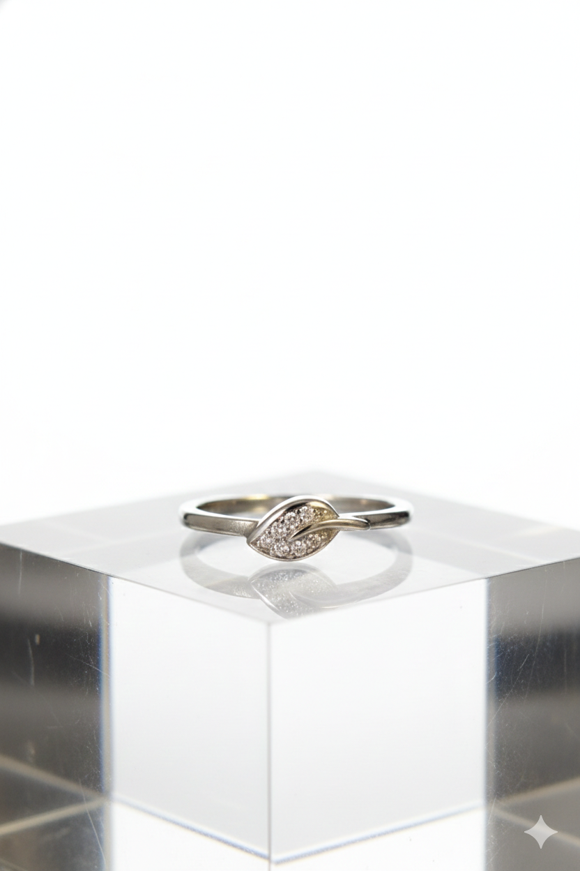 Silver Petal Solitaire_1