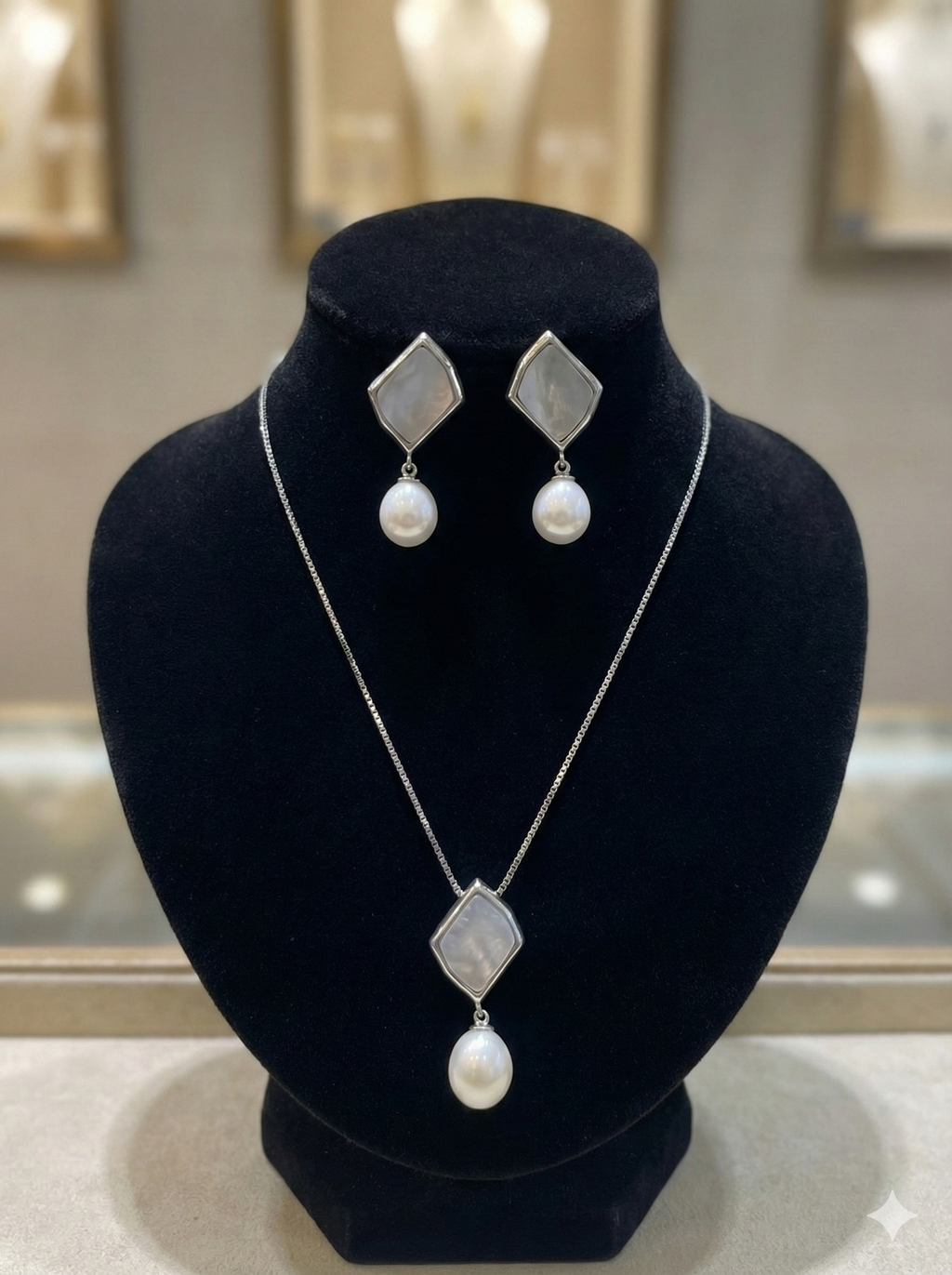 Silver Rhombus & Pearl Drop Jewelry Set_3