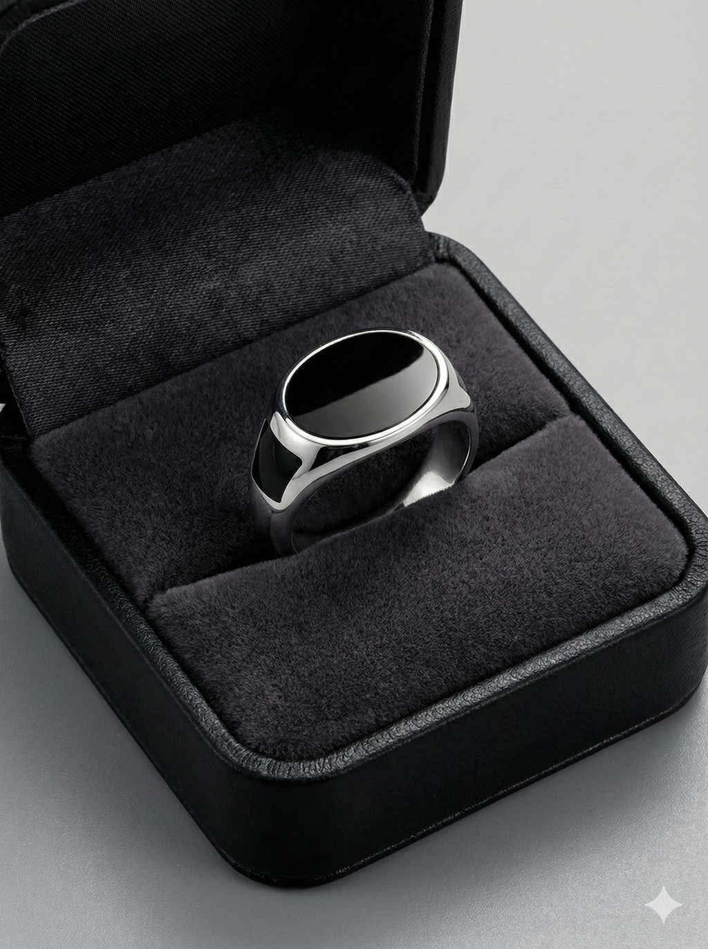 The Classic Onyx Signet_2