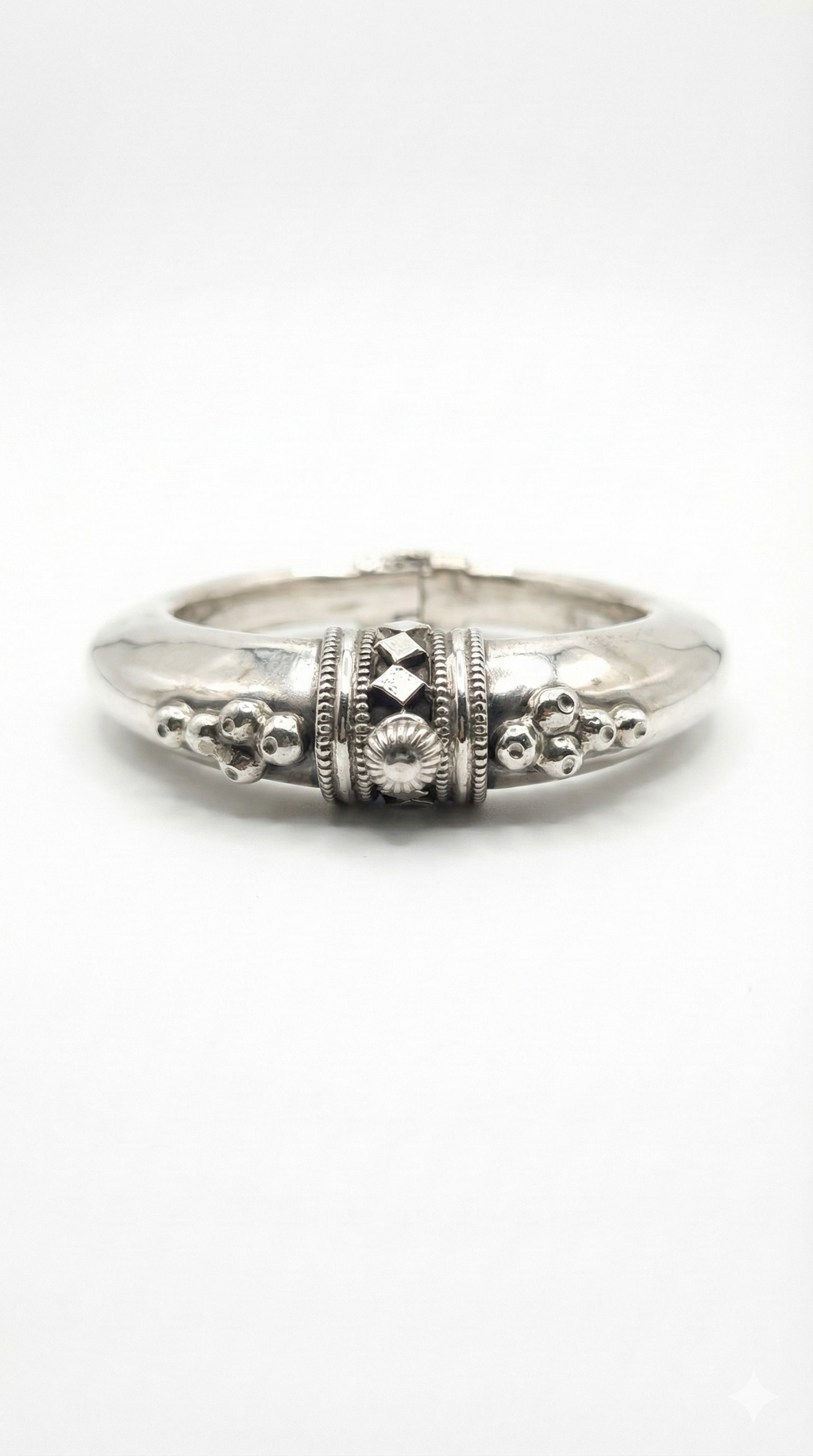 The Heritage cuff_1