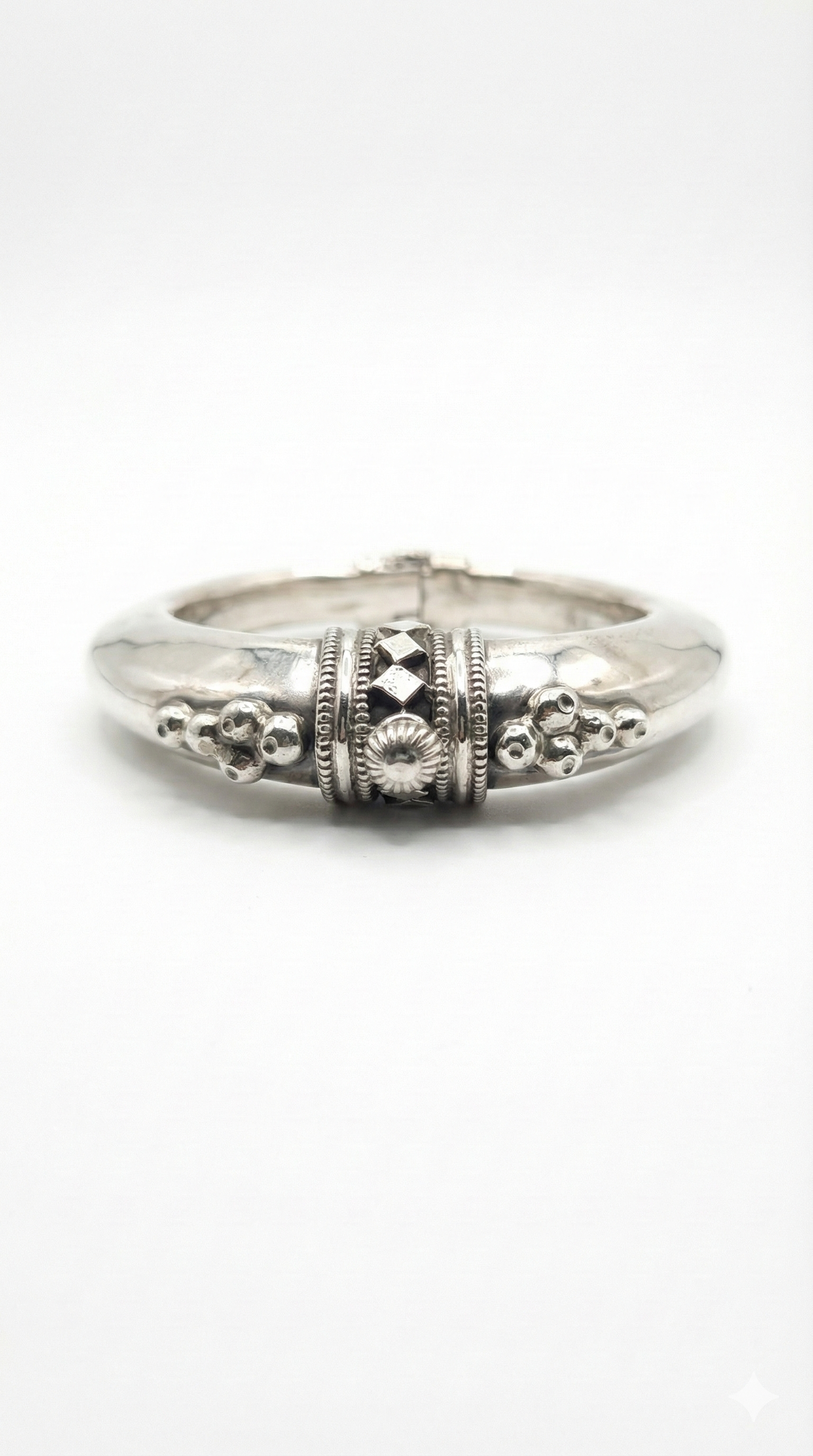 The Heritage cuff_1