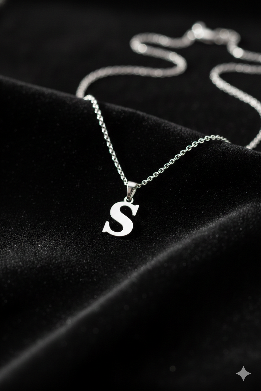 The Signature S Pendant_5