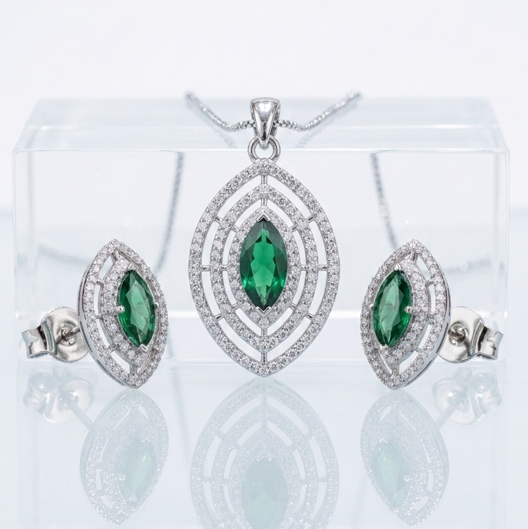 The Emerald Marquise Suite