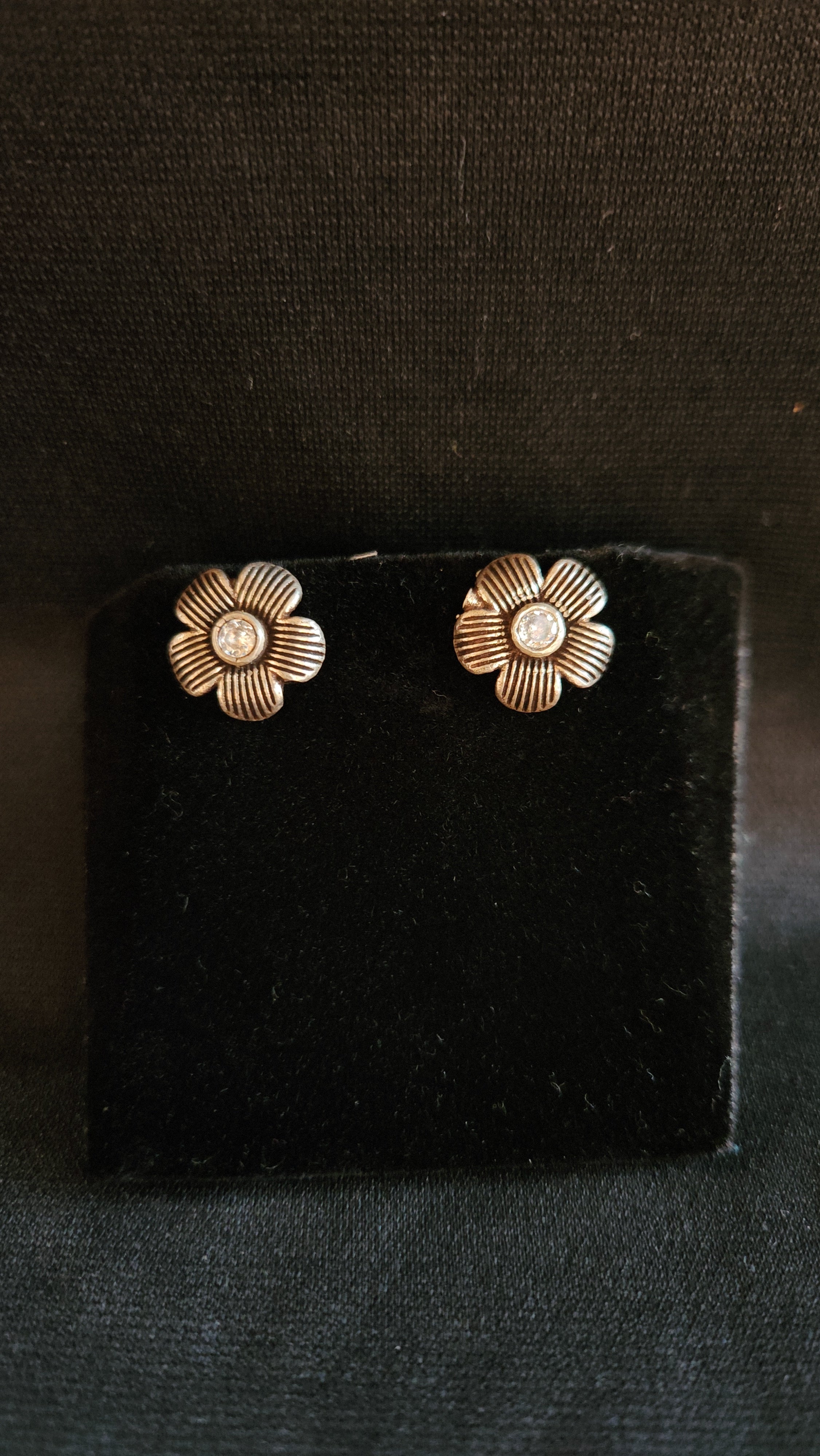 The Flower Studs
