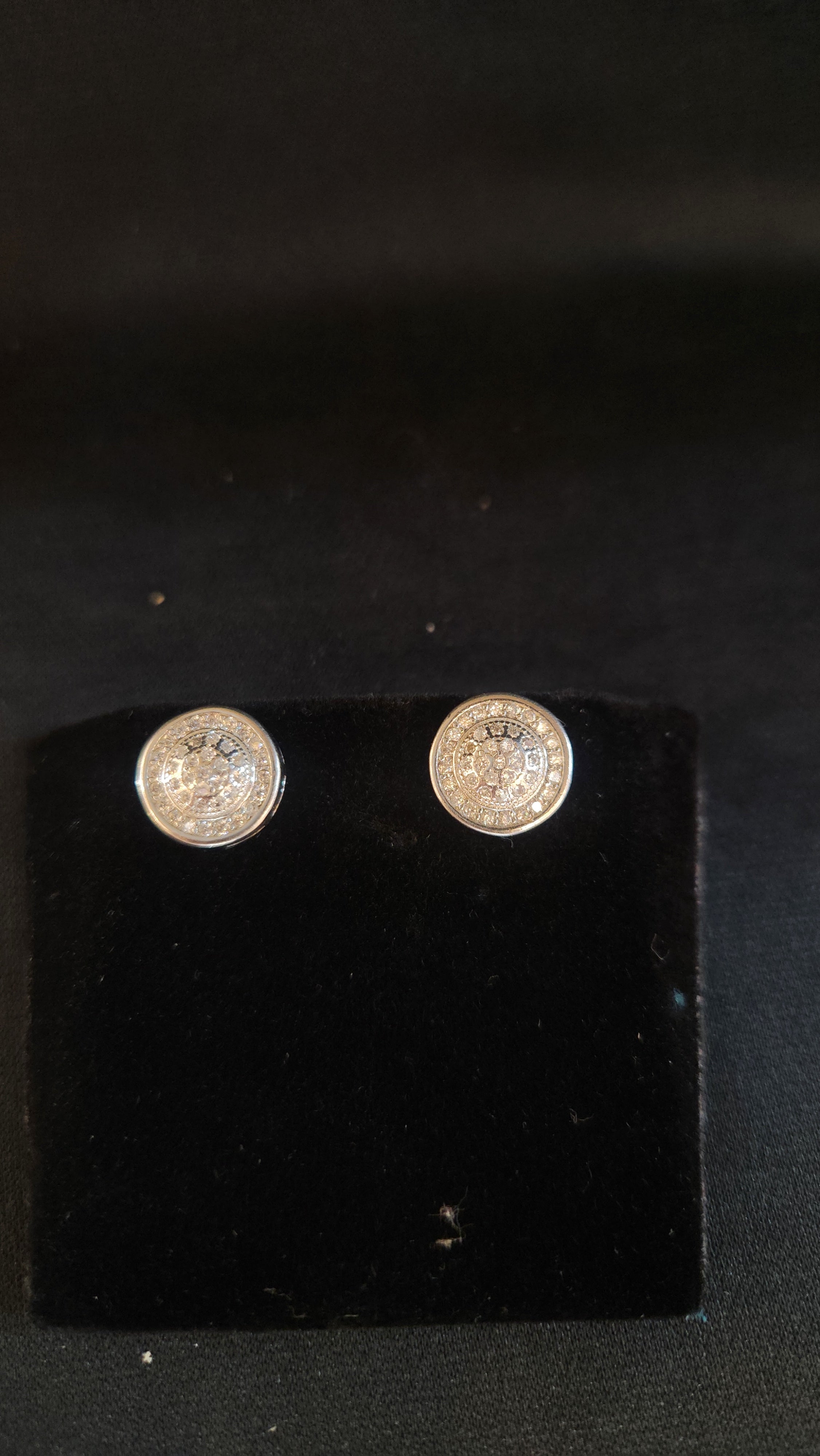 The Halo Studs