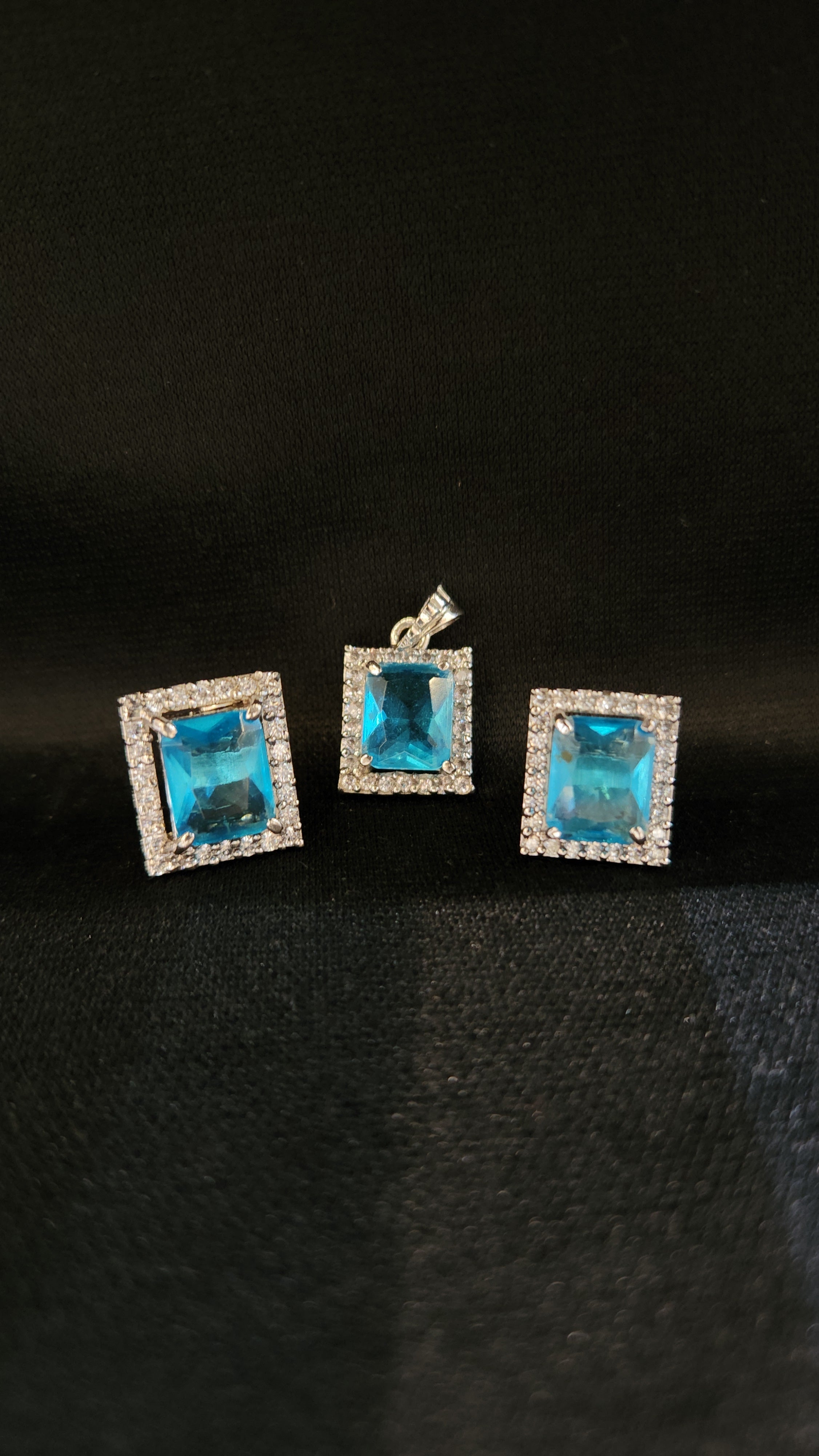 The Ocean Glow Set