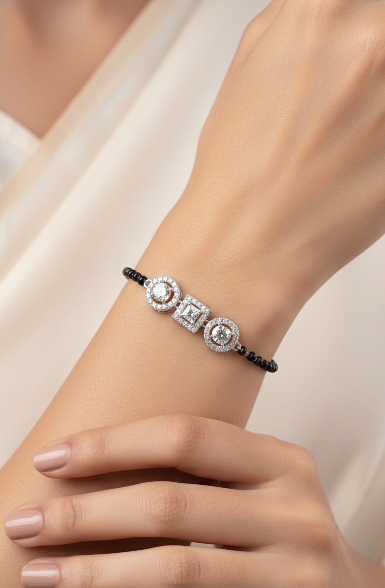 Trinity Bond Bracelet_2