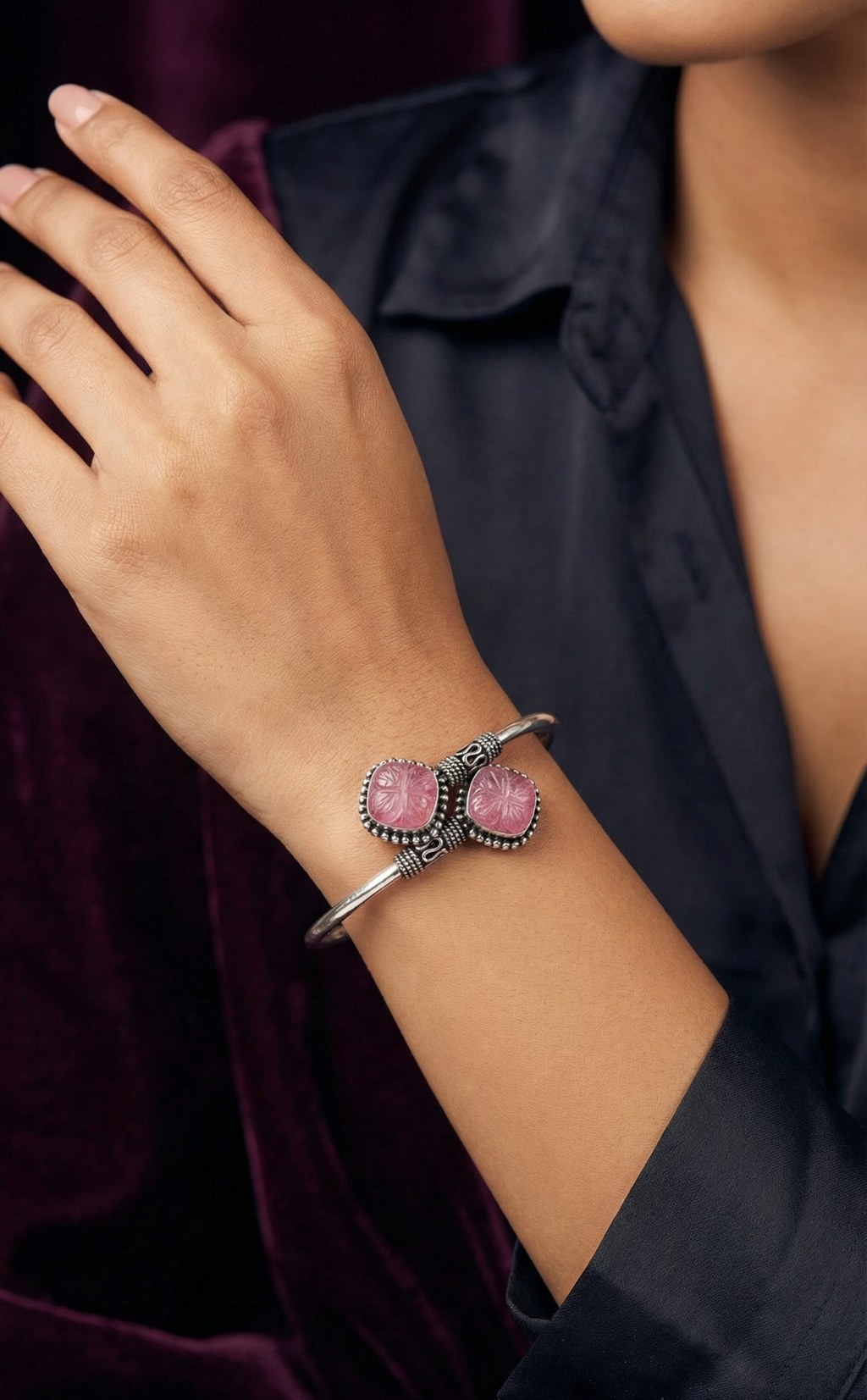 Vintage Style Pink Gemstone Bangle_4