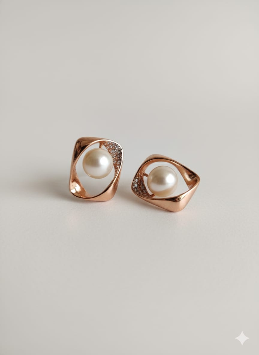 Geometric Cage Pearl Earring